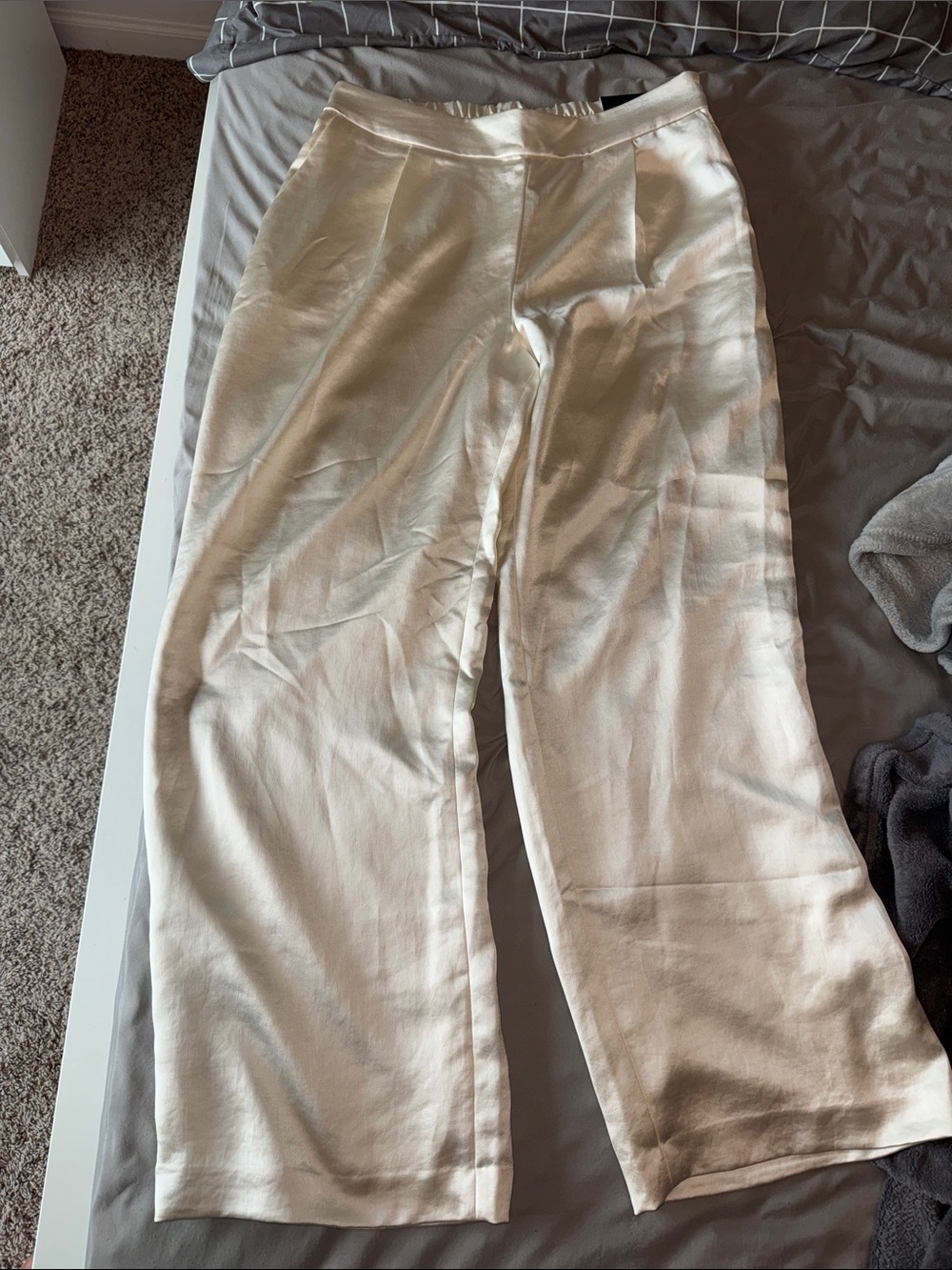 Express Cream Wide-Leg High-Rise Pants